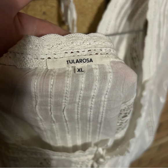 NWT Tularosa Revolve Mackay Blouse in White Front Tie Embroidered Eyelet Size XL - Picture 4 of 8